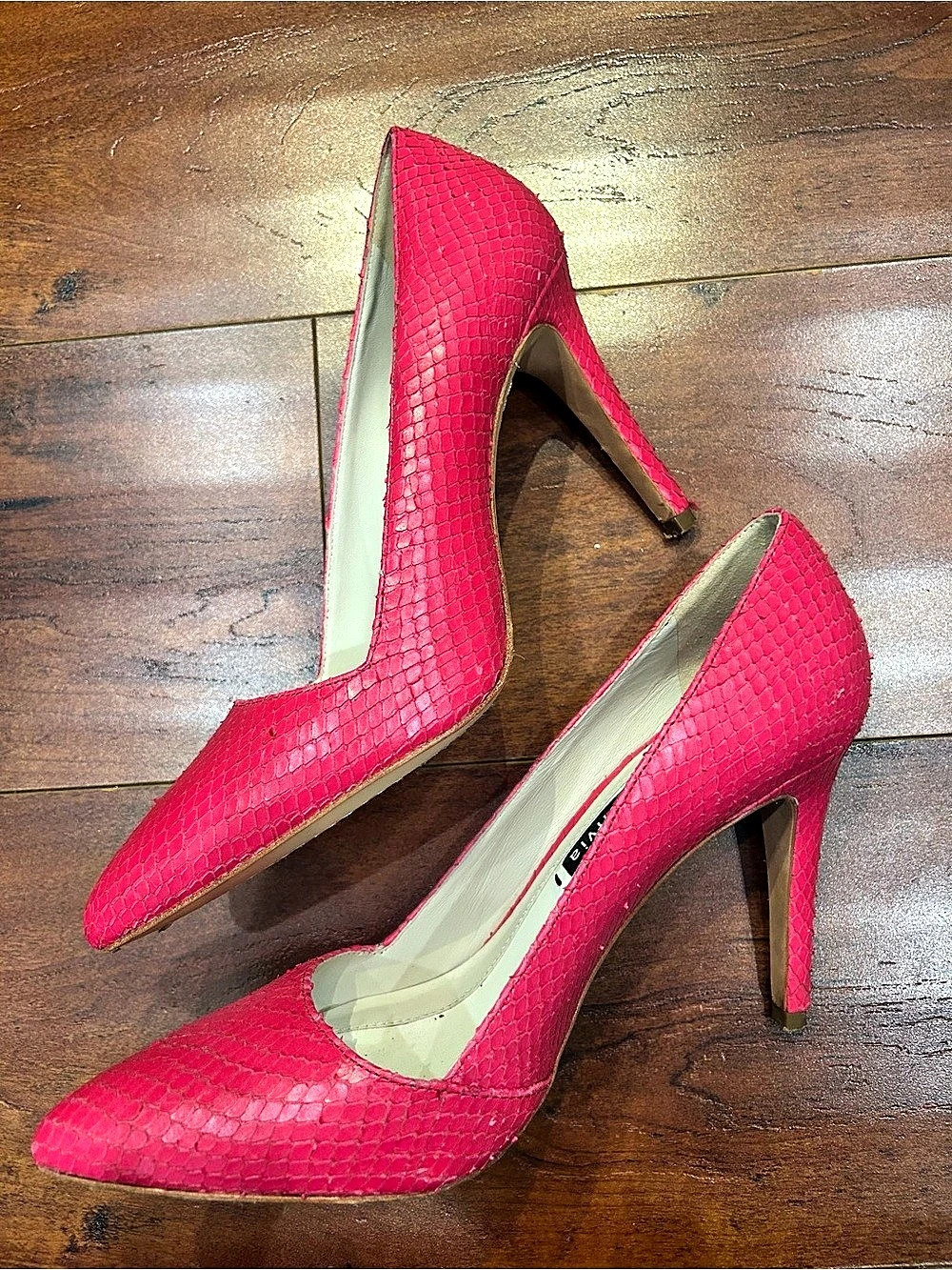 alice + olivia Pointed Toe Heels in Pink EU 38.5